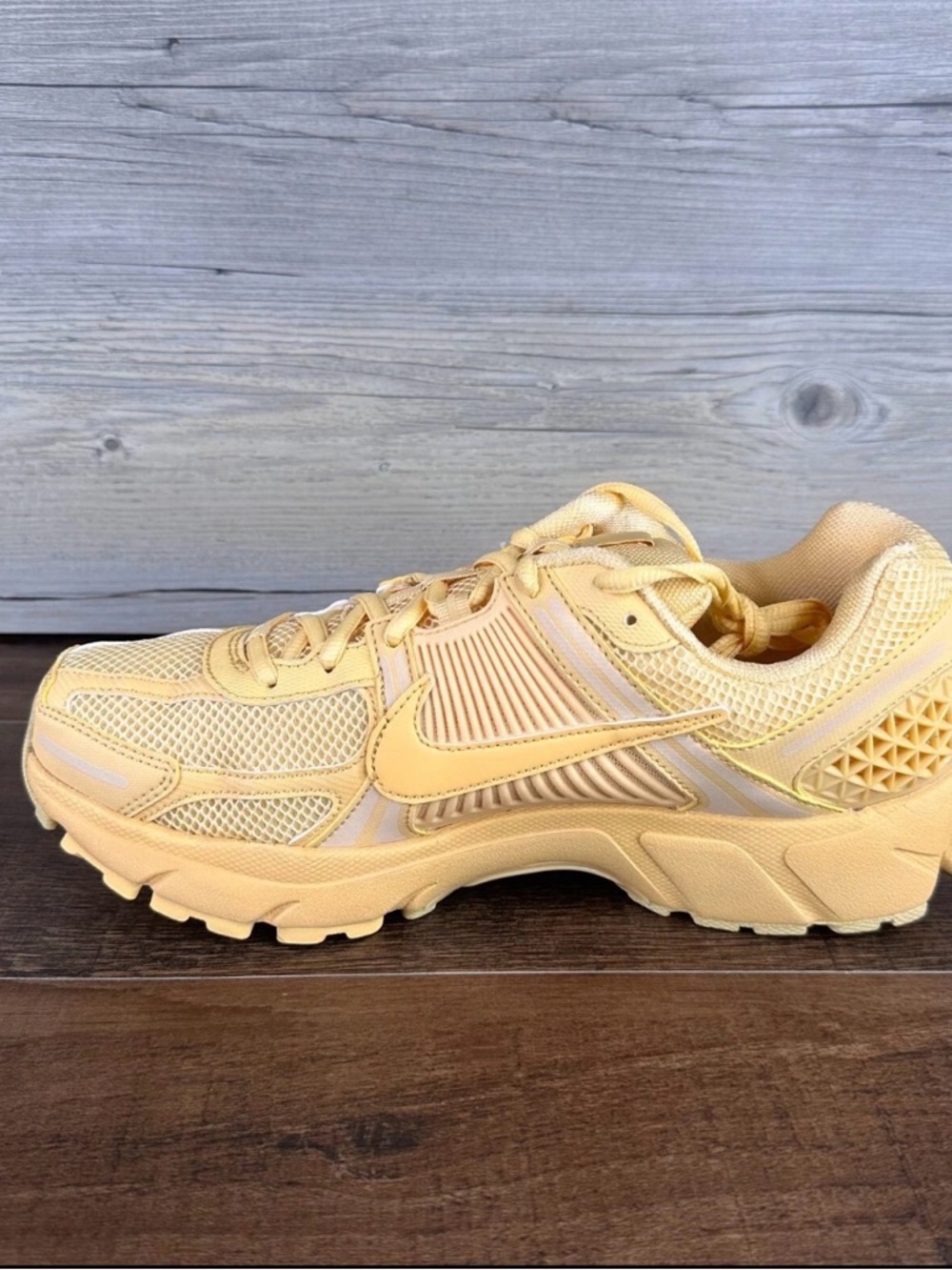 Nike Vomero 5 - Celestial Gold - Picture 7 of 9